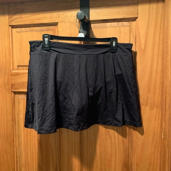 Sea Level Swim Australia Eco Essentials Swim Skirt Black size 10 NWT - Picture 2 of 5